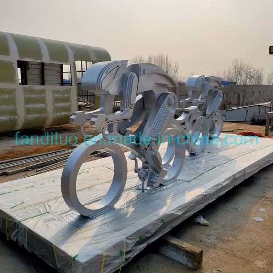 Dynamische Kunst-Edelstahlskulptur in malerischer quadratischer Verbindung, Fahrrad-Sportpedal, interaktives Gerät zur menschlichen Erholung